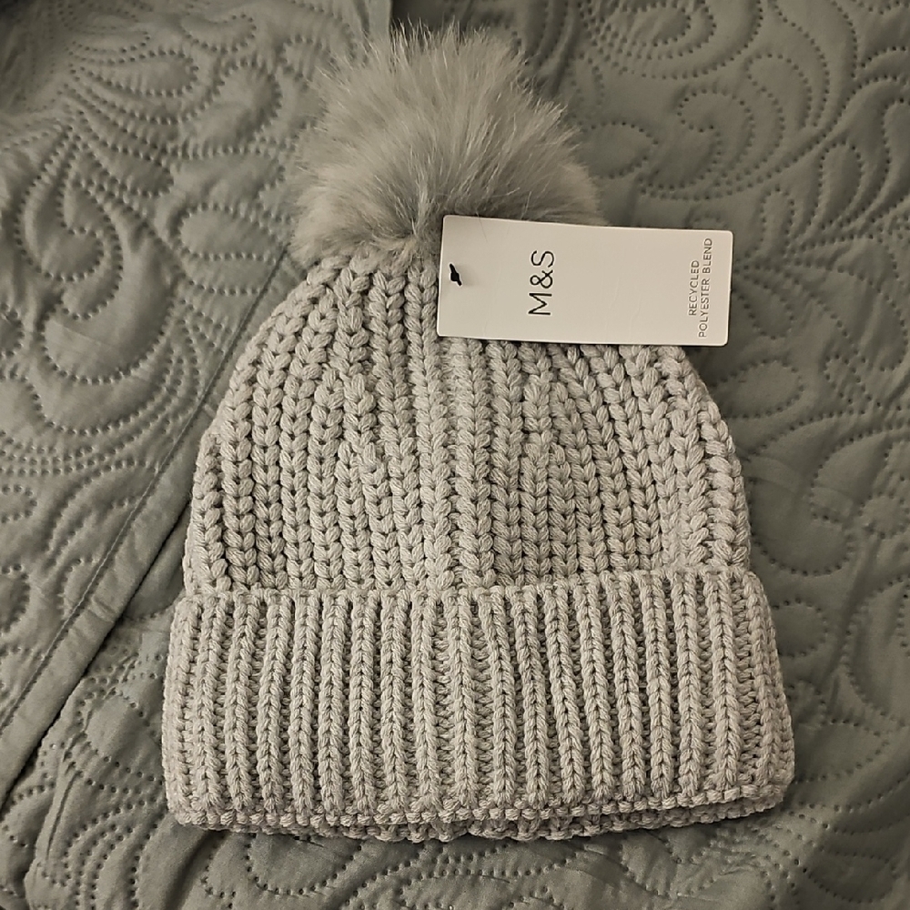 M&S Gray Knit Pom-Pom Beanie